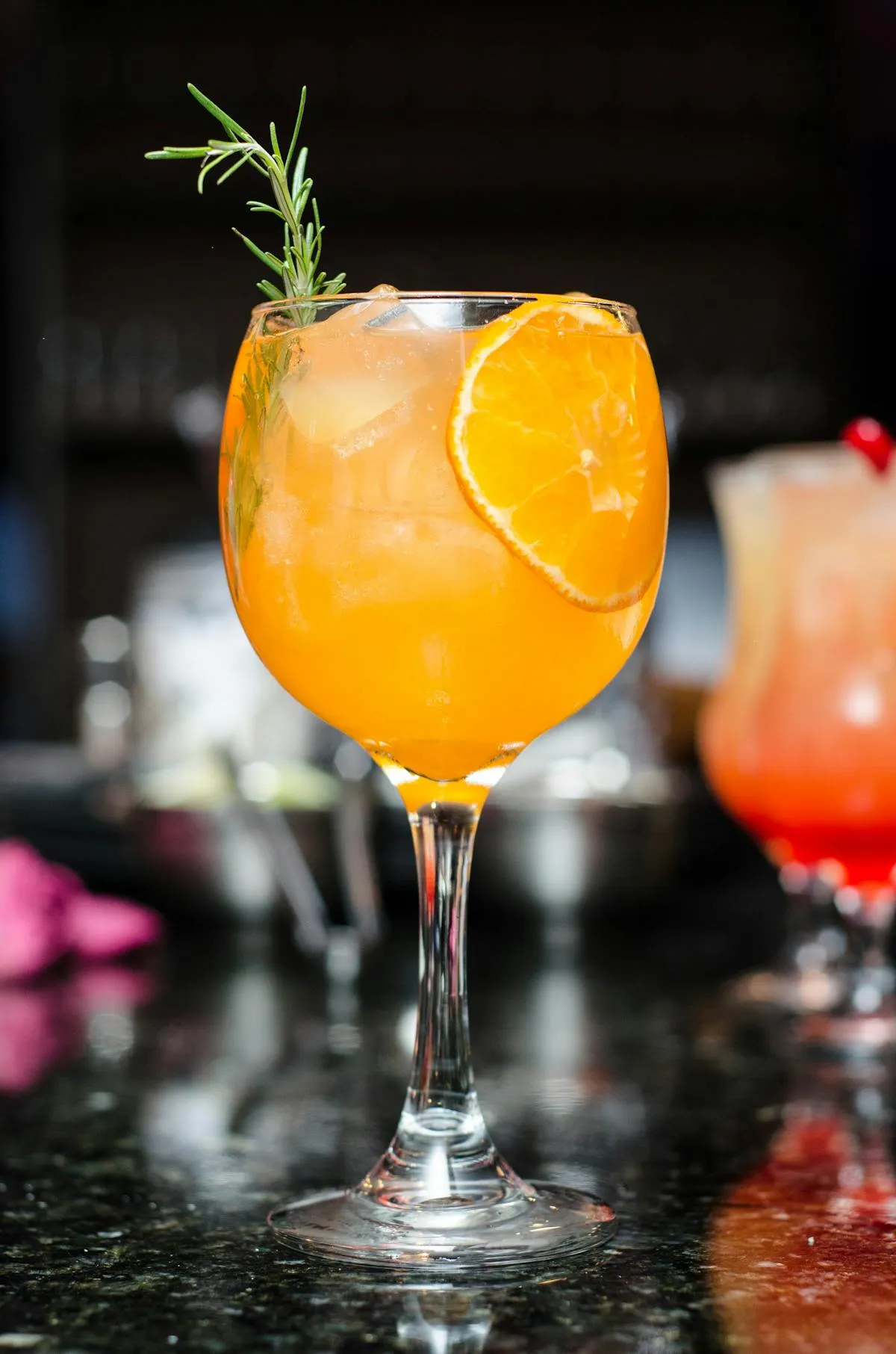 Cervelle de Singe cocktail : histoire, recette traditionnelle et variantes à découvrir